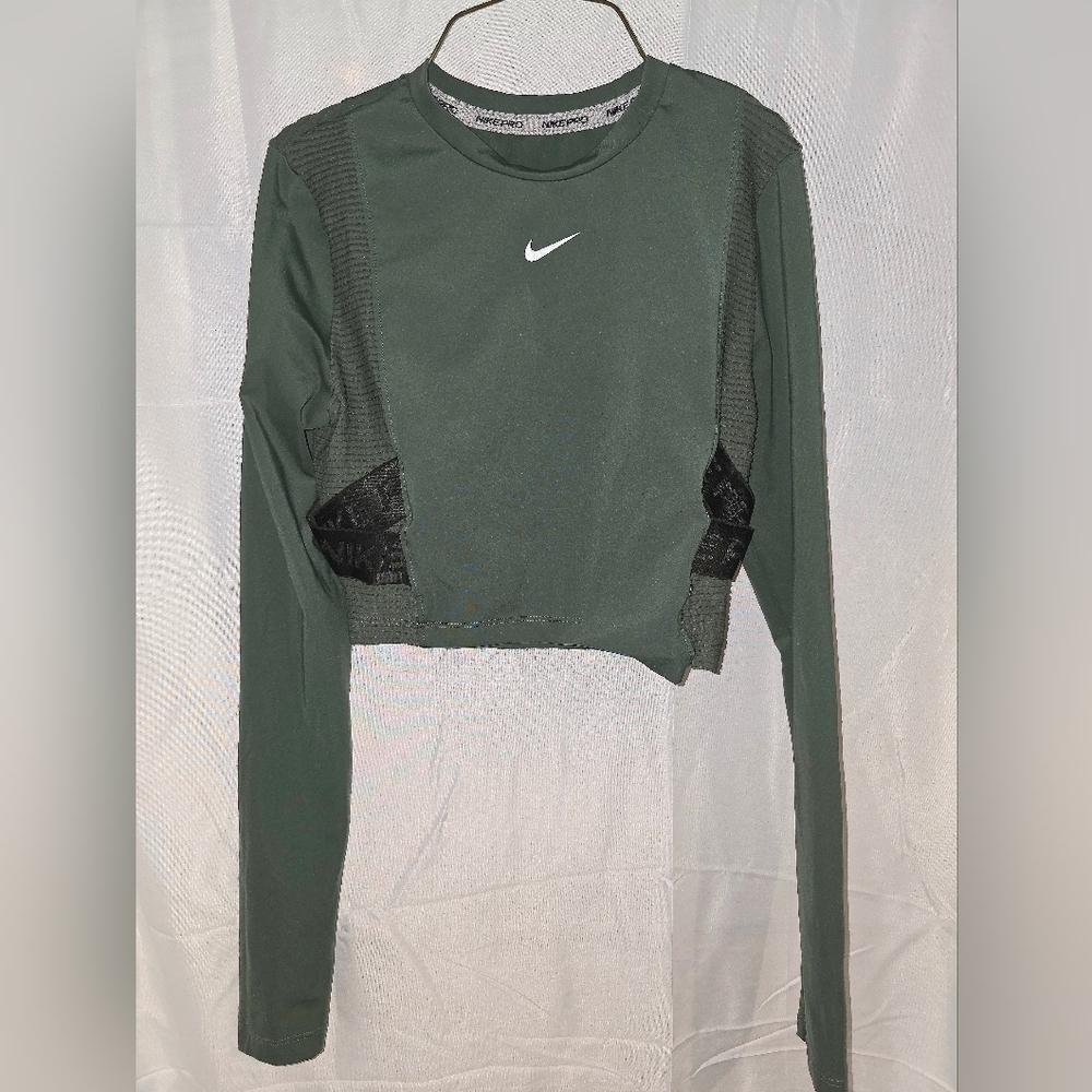 Nike Pro Aeroadapt Women's Green Long Sleeve Athletic Top Small